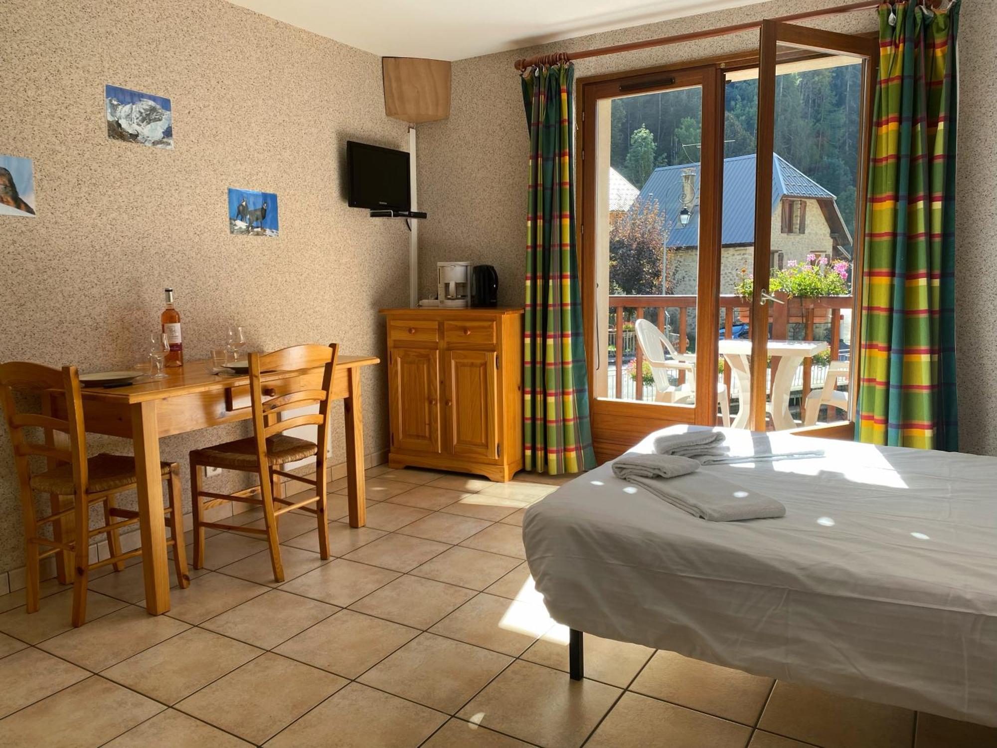 L'Edelweiss Apartment La Chapelle-en-Valgaudemar Bagian luar foto